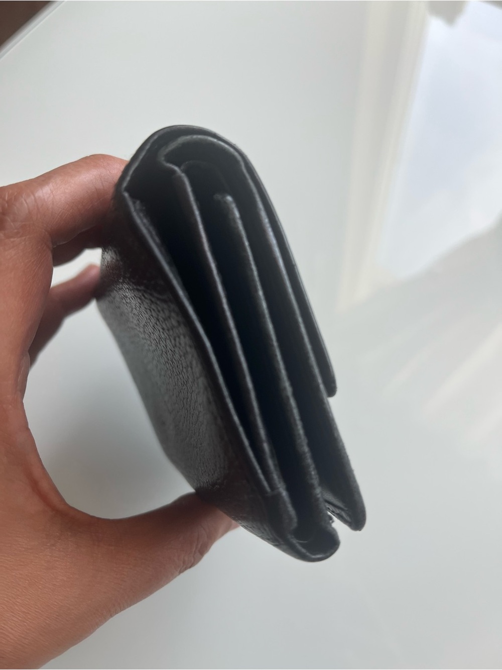 MCM VINTAGE BLACK LEATHER TRIFOLD WALLET - Picture 3 of 14